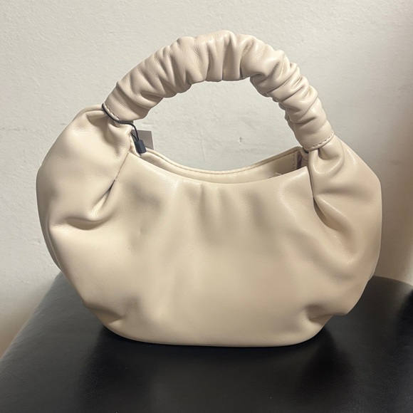 The Drop Cream Shoulder Bag - Picture 2 of 5